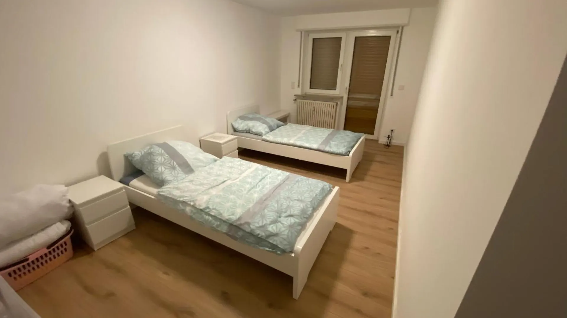 Monteur- Und Ferienunterkunft Mannheim-Wallstadt Apartment